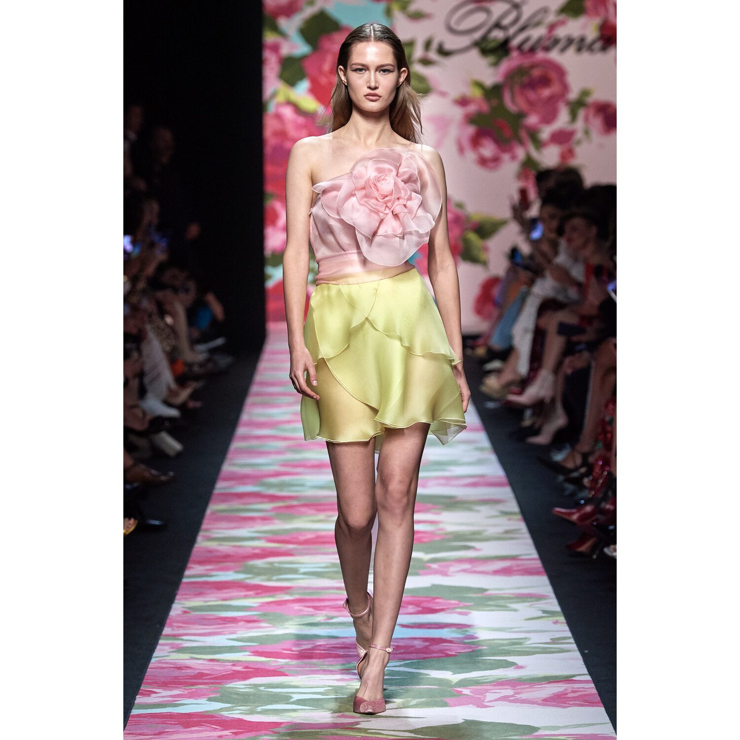 Фото Blumarine Spring 2020 / Blumarine весна-лето 2020 / Неделя моды: Милан